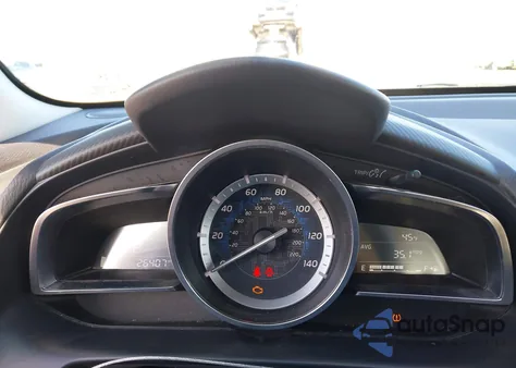 2017 Toyota Yaris Ia z USA, uszkodzony, nr VIN 3MYDLBYV4HY186326